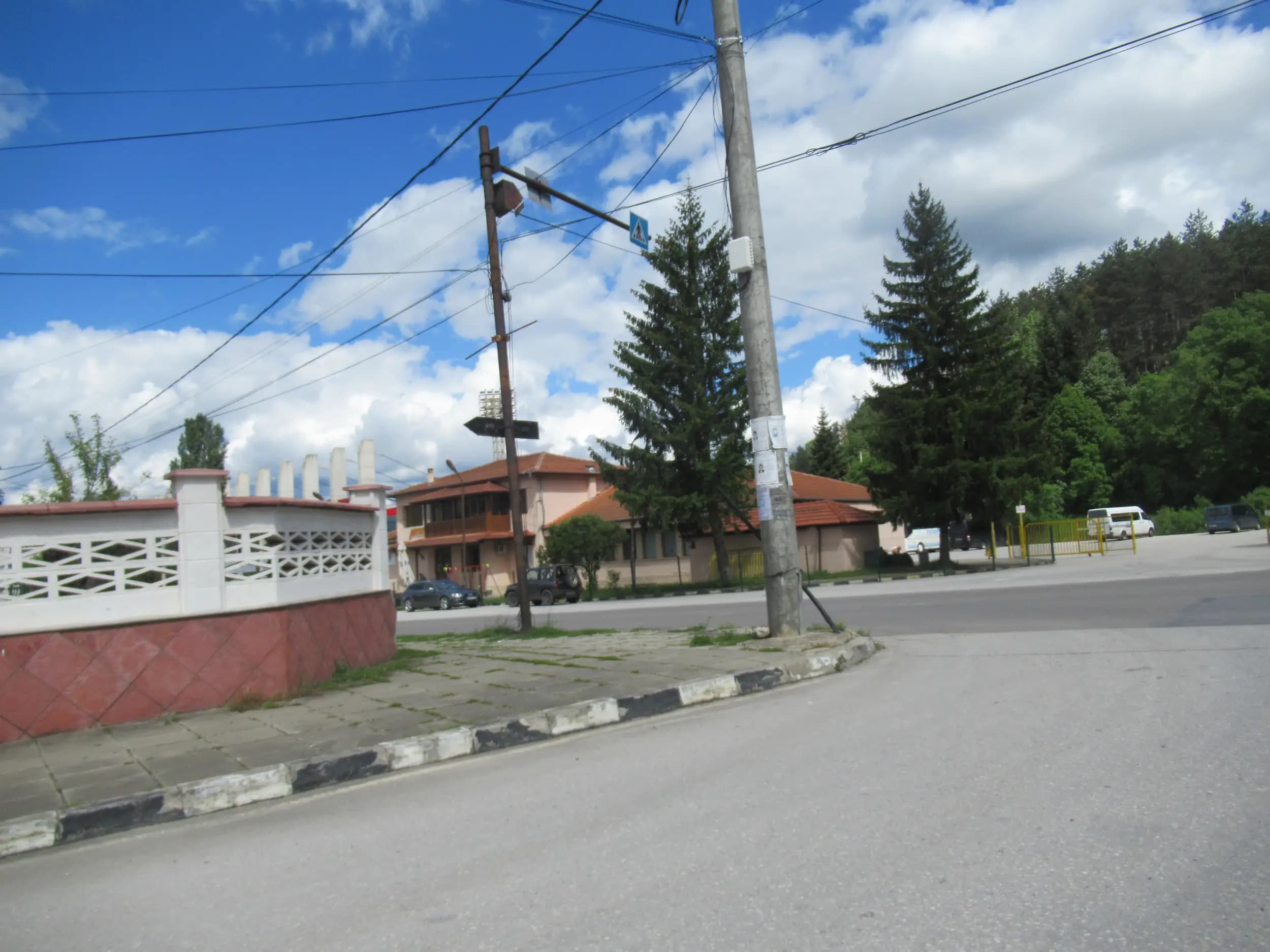 Автогара Етрополе