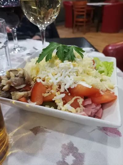РЕСТОРАНТ - ПИЦАРИЯ БУЛЕВАРД