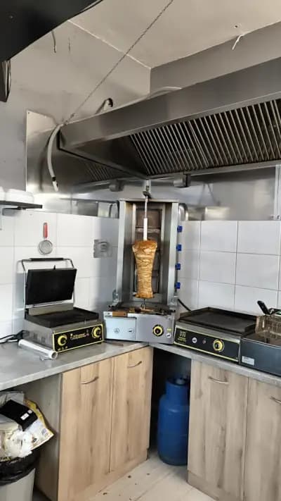 Мис Дюнер Кебаб