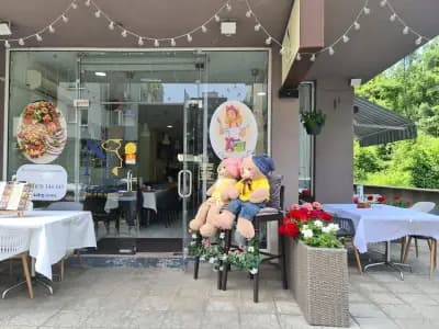 Julia Restaurant