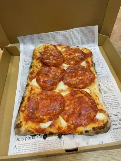 Felis pizza, bar & deli