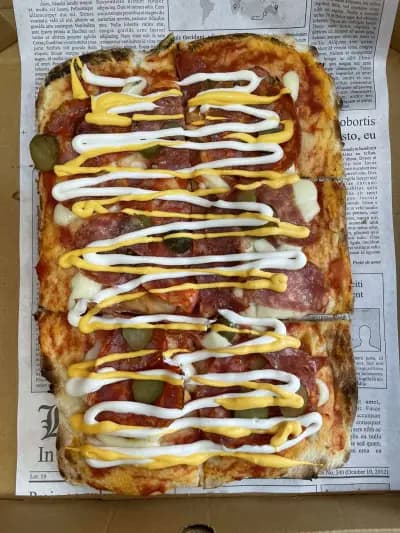 Felis pizza, bar & deli