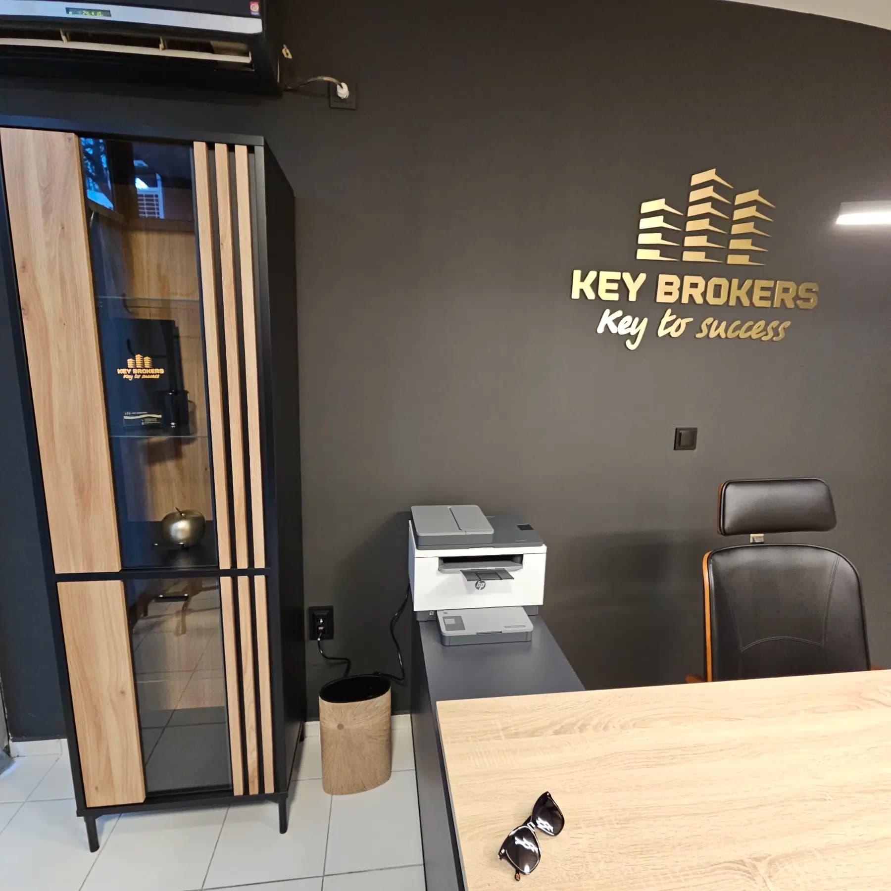 KEY BROKERS ЕООД