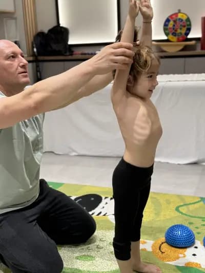 Амбулатория за рехабилитация на деца "Physio Line" - Бургас, Лазур
