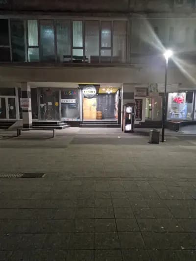 Dumfies Live Pub - Food and Drinks