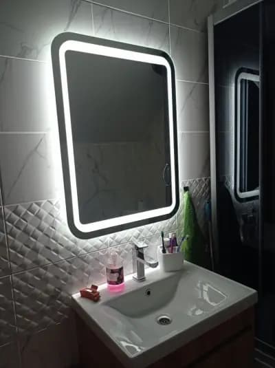 Lidiya Mirror