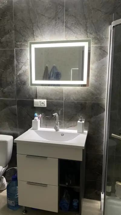 Lidiya Mirror