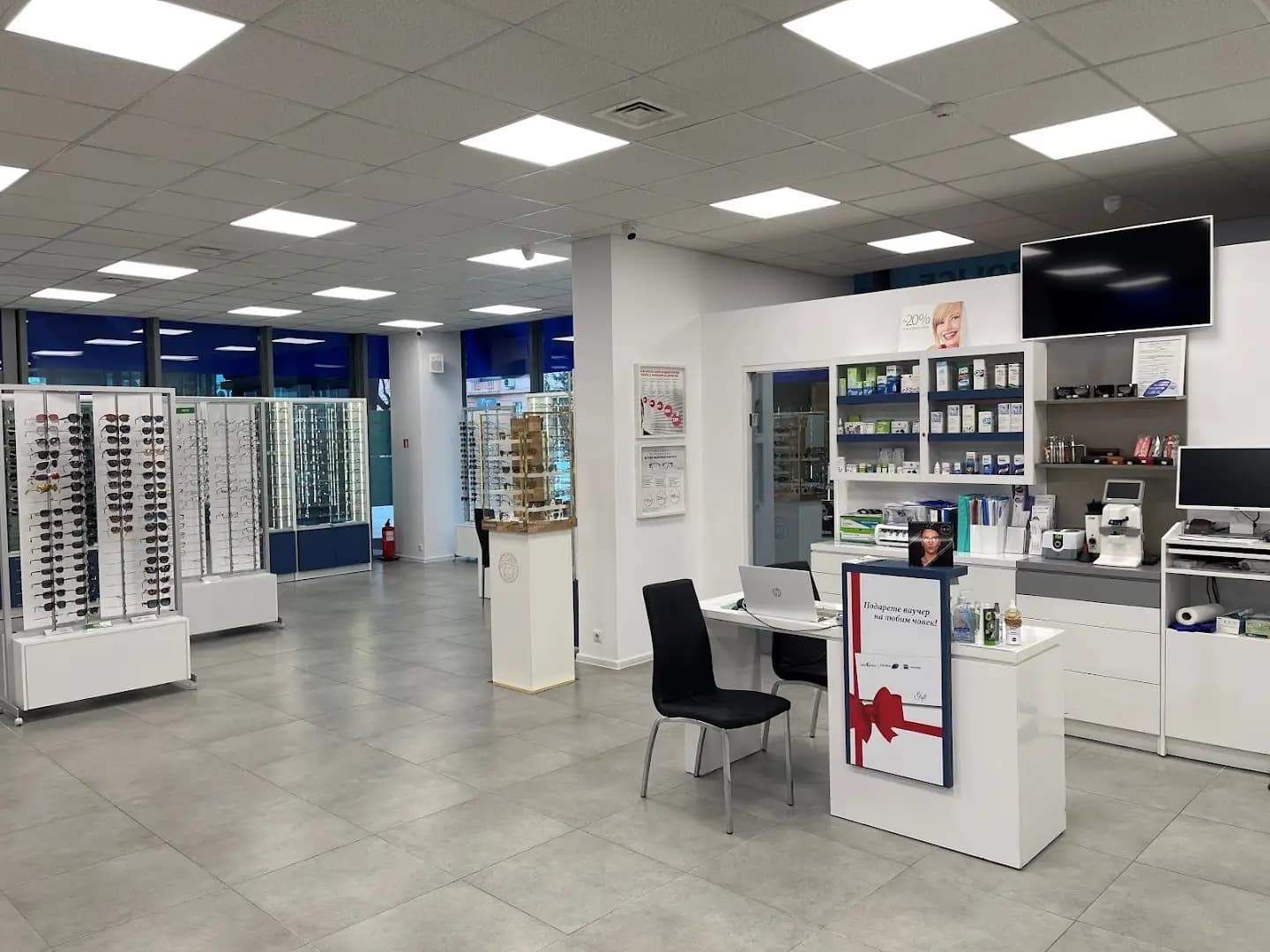 Joy Optics - City Center Сливен, партер