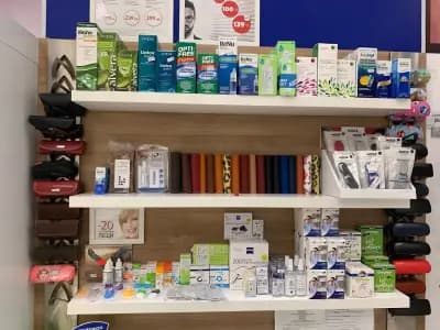 Joy Optics - West Mall, ниво -1