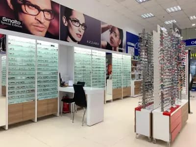 Joy Optics - West Mall, ниво -1