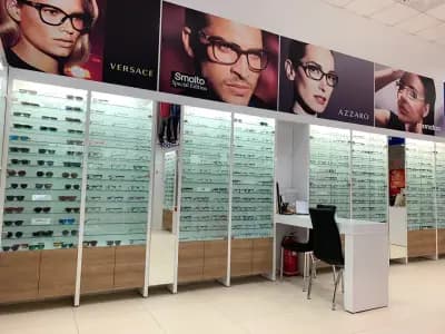 Joy Optics - West Mall, ниво -1