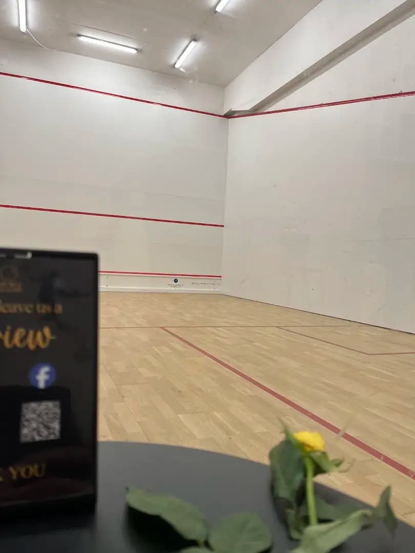 Double Yellow Squash Club