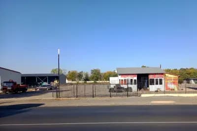 Комплекс Ренесанс 2003 -TIR-Parking-Каравани