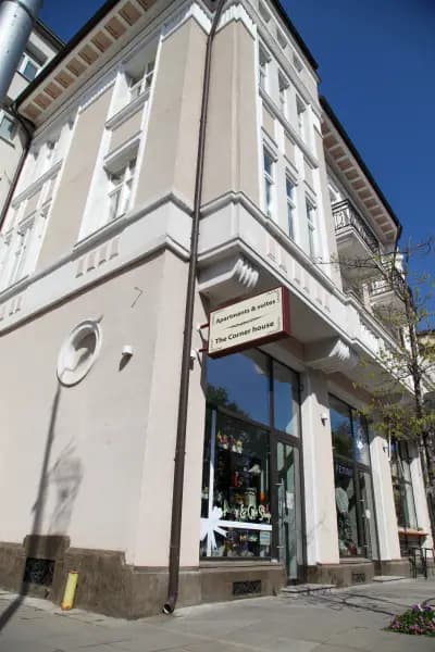 Corner House - Apartments & suites