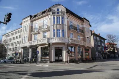 Corner House - Apartments & suites