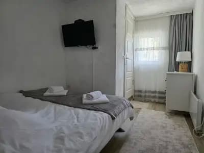 Къща за гости "ВИРА" и самостоятелни стаи / Guest House and rooms WIRA