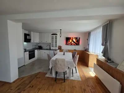 Къща за гости "ВИРА" и самостоятелни стаи / Guest House and rooms WIRA