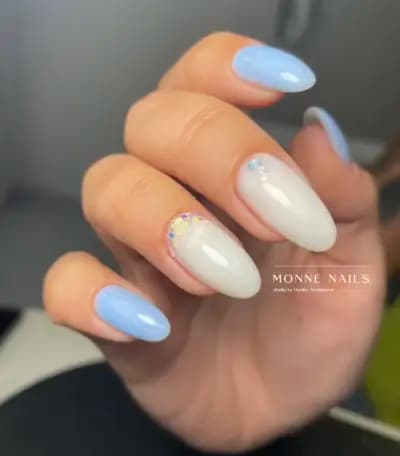 Monne Nails