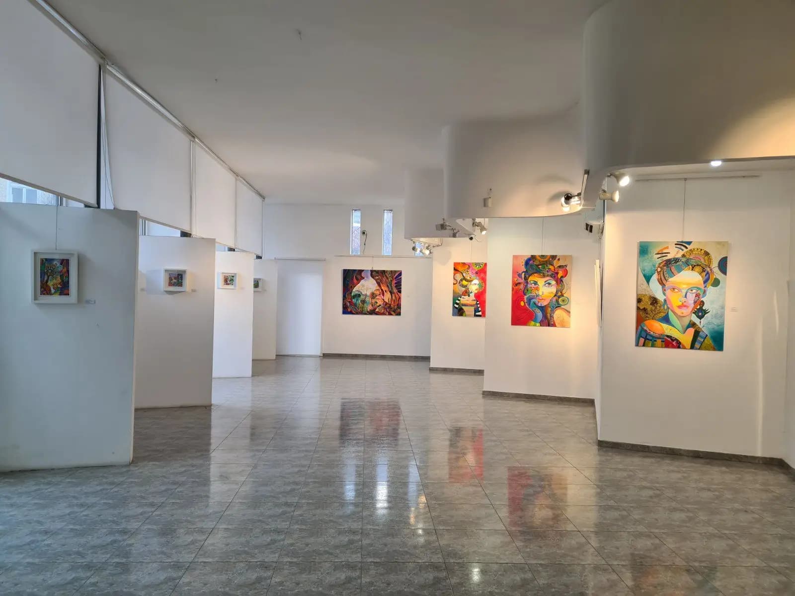 ОБЩИНСКА ХУДОЖЕСТВЕНА ГАЛЕРИЯ - КАРЛОВО