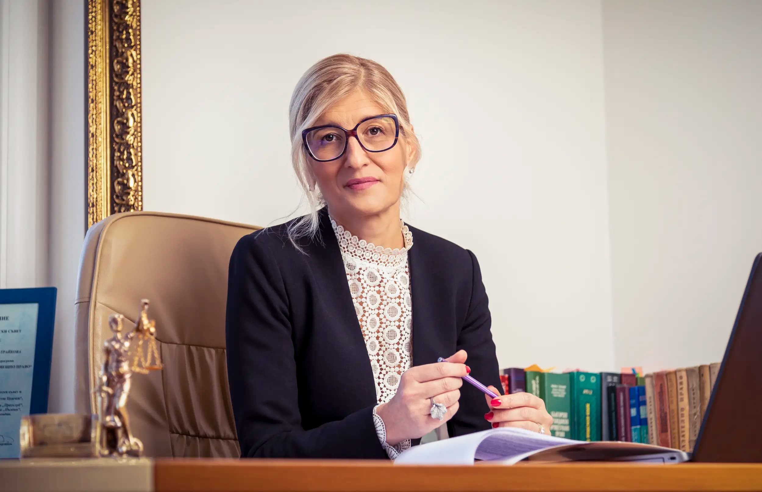 Цветелина Трайкова Адвокат