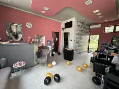 HELL’S BEAUTY STUDIO