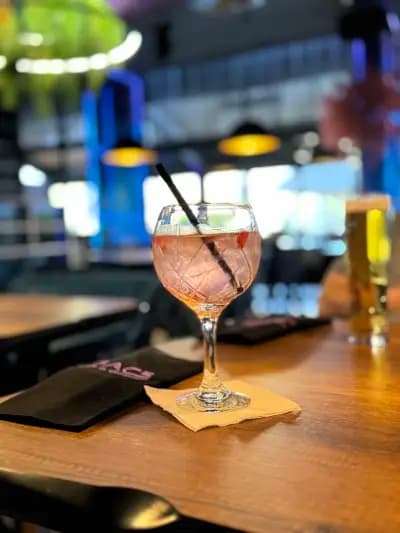 Face bar and dinner