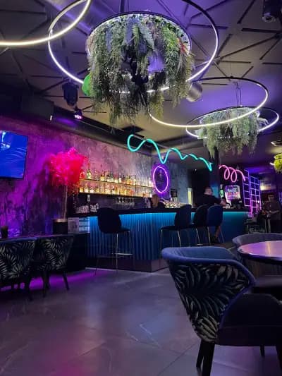 Face bar and dinner