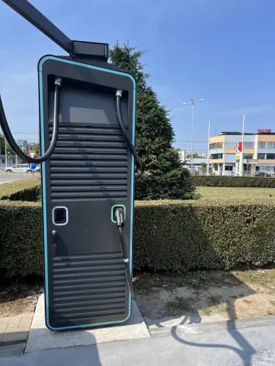 Станция за зареждане Fines