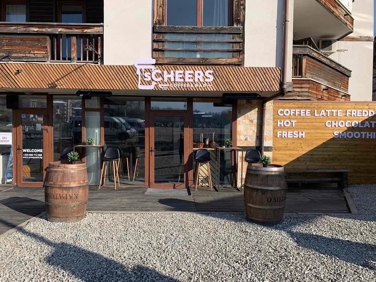 sCHEERS Bar&Coffee