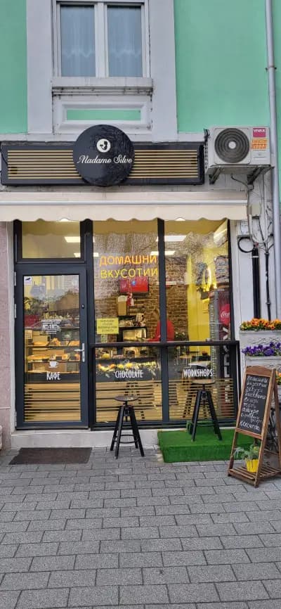 Madame Silve Café