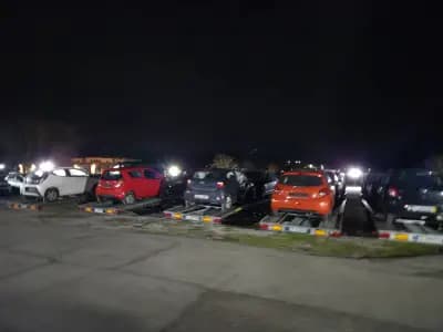 DANIAUTO Car dealership and Car transport