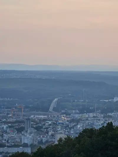 Гледката до телевизионната кула