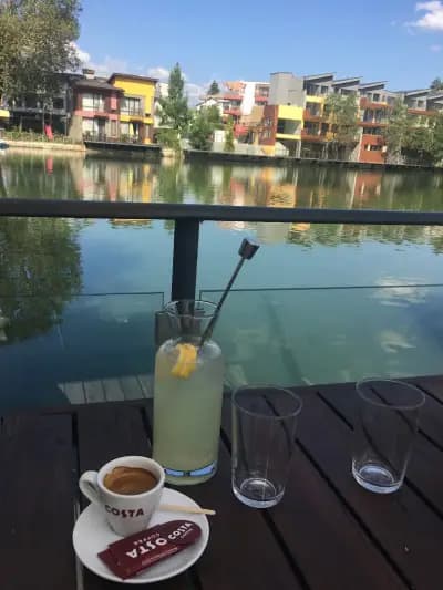 Restaurant Waterside houses