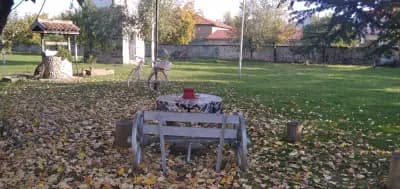 Храм „Свети Великомъченик Димитрий Солунски“