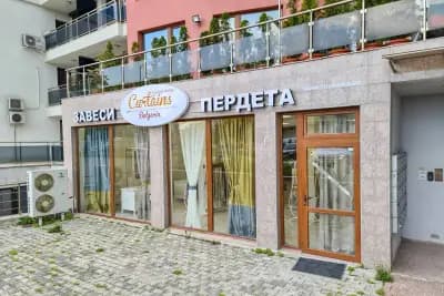 Пердета, щори, корнизи