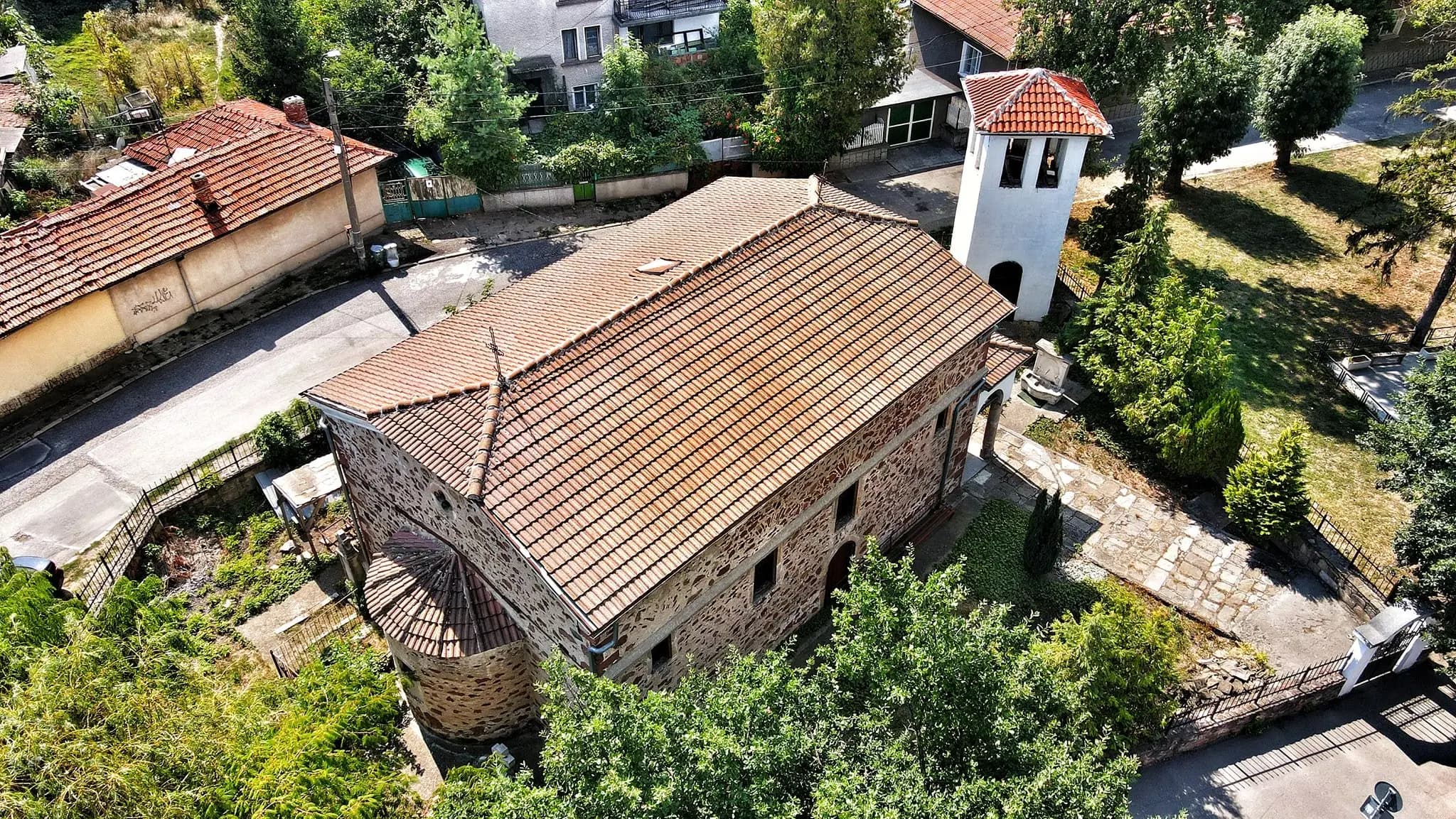 Храм "Св.Николай Мирликийски"