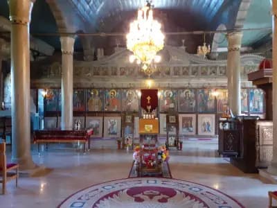 Православен храм “Св. Арх. Михаил”