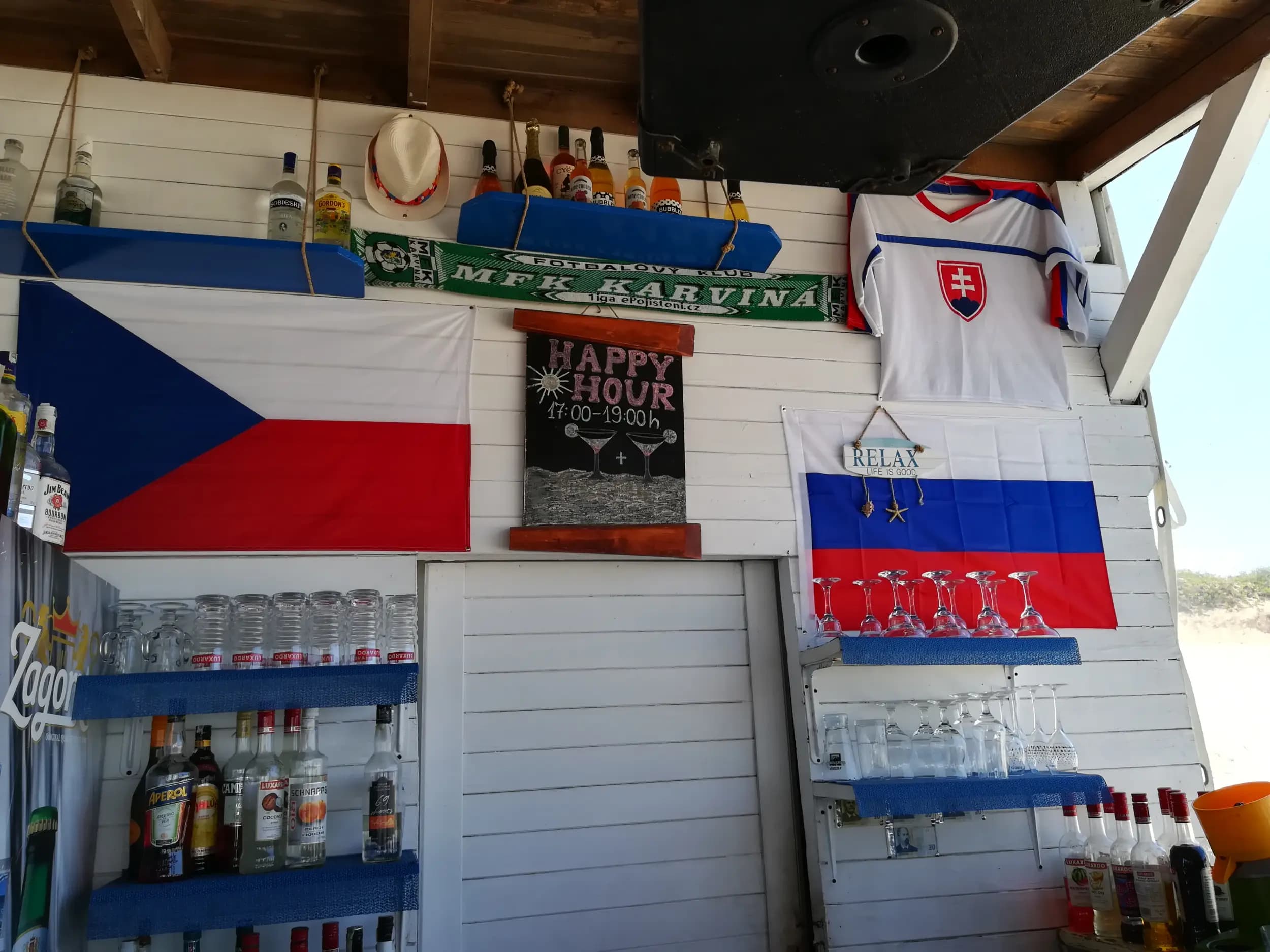 North Beach Bar & Food