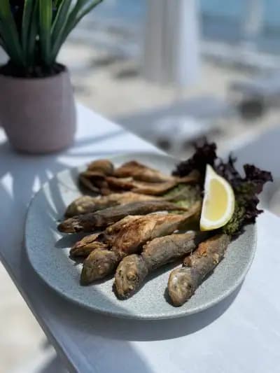 azzaiia beach bar