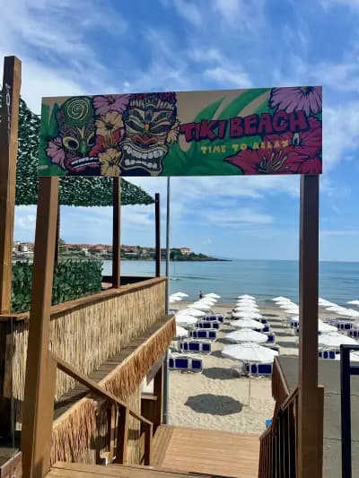 TIKI BEACH