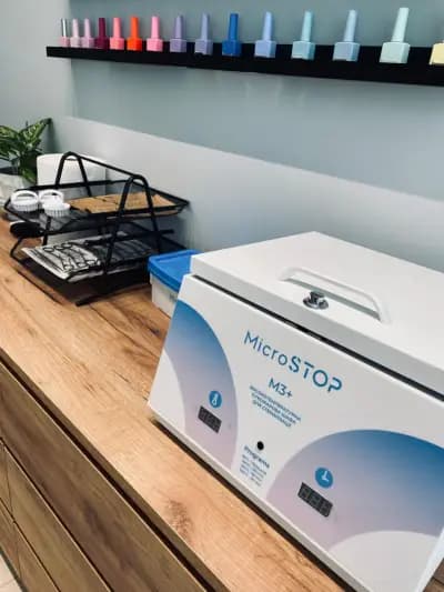 NAIL STUDIO LAKOM POMAZANO