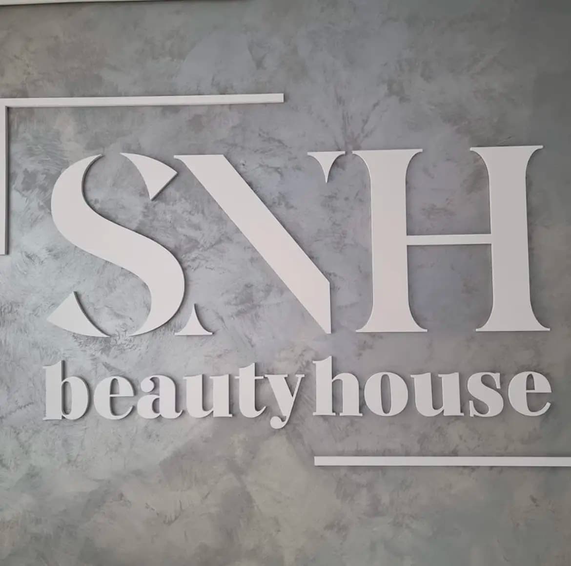 Nails by Liubomira Todorova