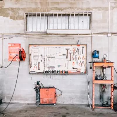 ВИ ЕНД ВИ АВТОЦЕНТЪР