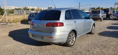 Golden Cars - продажба на автомобили и отдаване под наем
