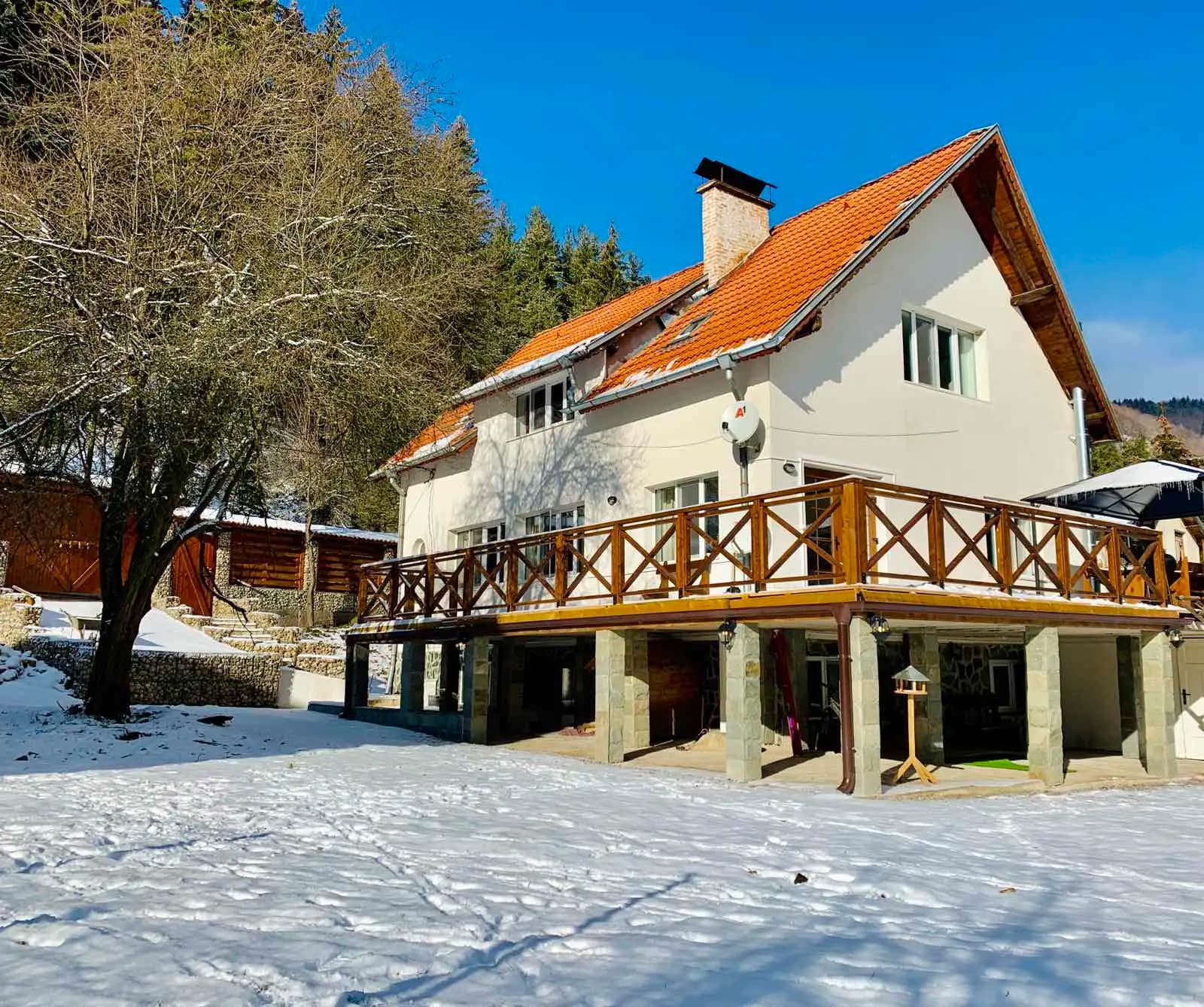 Villa Aquila / Вила Акуила