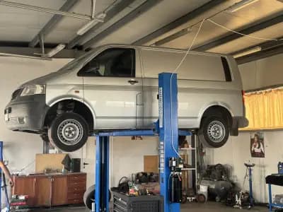 CITY CAR GARAGE