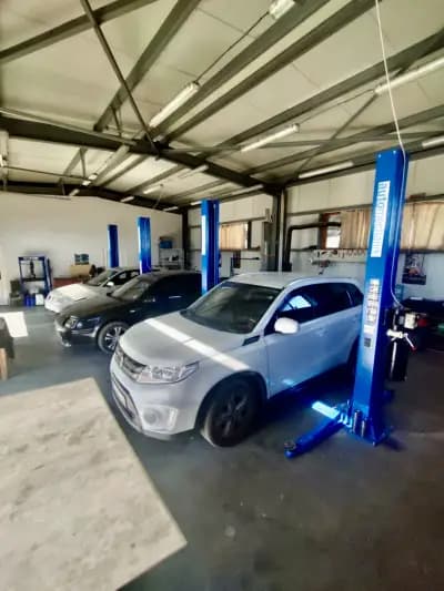 CITY CAR GARAGE