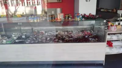Месокомбинат Бурденис-Фирмен магазин