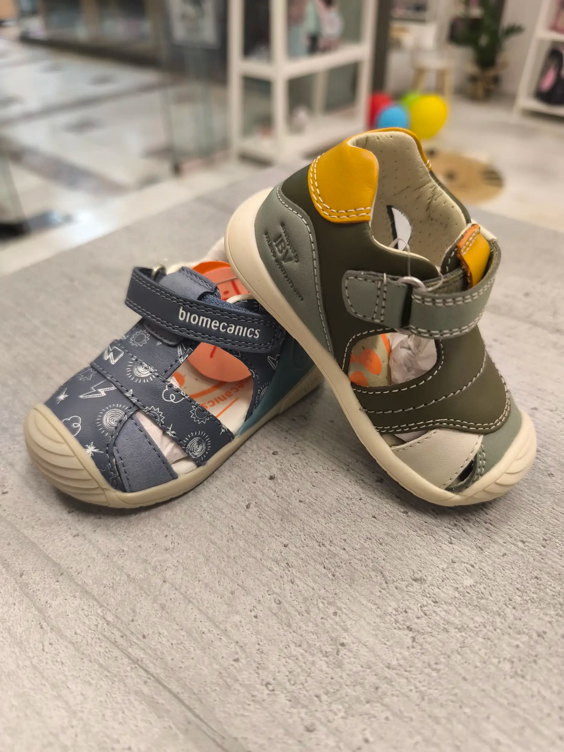 Мал4оландия - бебешки/детски обувки