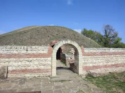 Поморийска куха гробница (Thracian Tumulus Pomorie)